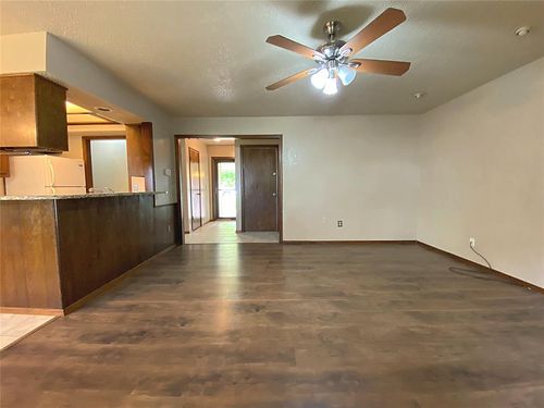 408 W 10th St, Edmond, OK, 73003-5720 | Card Image