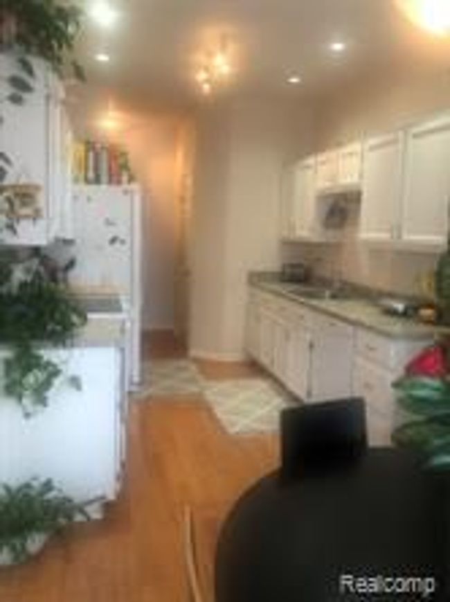 7363 Devonshire, Condo with 2 bedrooms, 3 bathrooms and null parking in West Bloomfield MI | Image 13