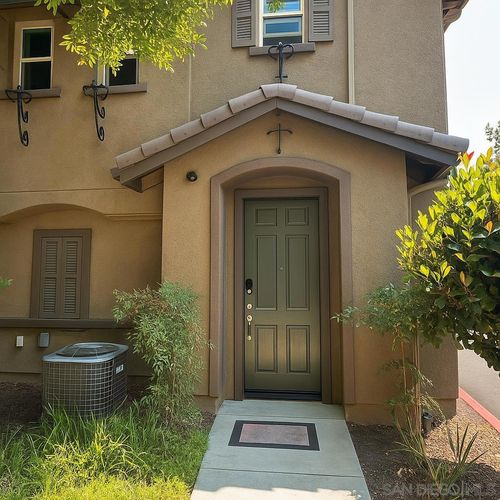124-425 S Meadowbrook Dr, San Diego, CA, 92114-7310 | Card Image