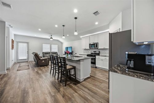1029 Great Barracuda Ln, Alvin, TX, 77511-1480 | Card Image