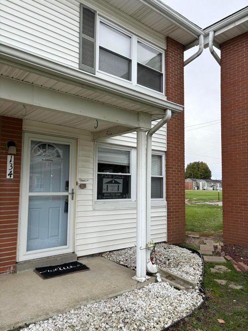 134 Buckeye Cir, Columbus, OH, 43217-1087 | Card Image