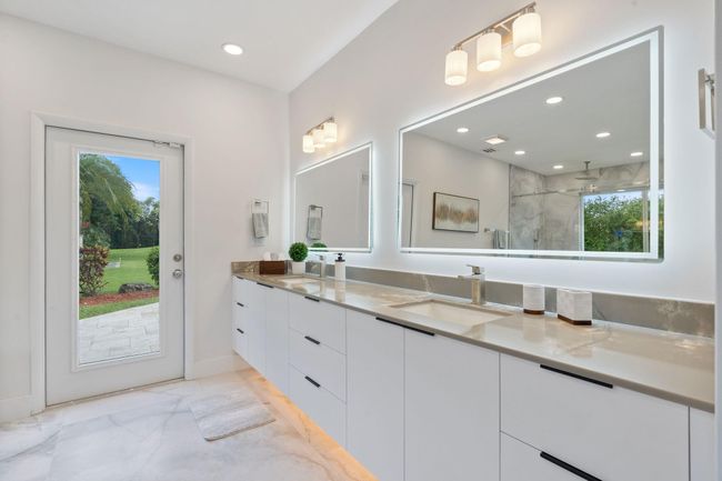 13900 Mustang Trl, House other with 5 bedrooms, 6 bathrooms and null parking in Southwest Ranches FL | Image 32