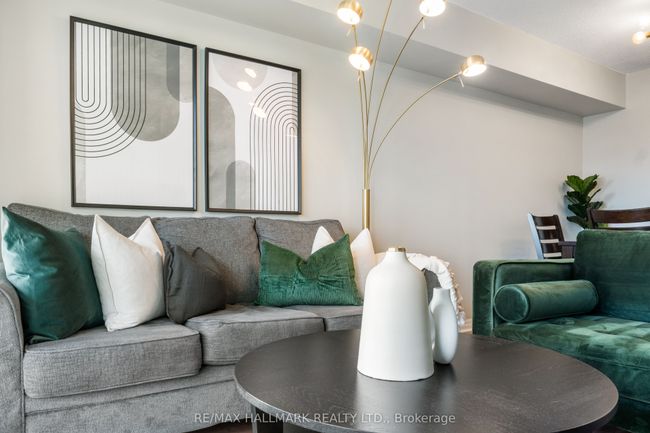 1007 - 30 Herons Hill Way, Condo with 2 bedrooms, 1 bathrooms and 1 parking in North York ON | Image 11
