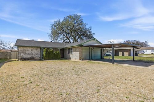 4205 Epperly Dr, Del City, OK, 73115-3725 | Card Image