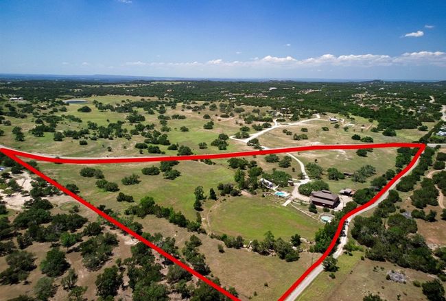 2401 W Fitzhugh Rd, House other with 3 bedrooms, 3 bathrooms and 3 parking in Dripping Springs TX | Image 4