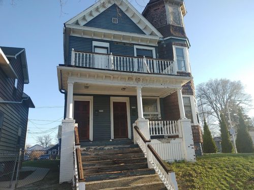 2302 W Galena St, Milwaukee, WI, 53205-1423 | Card Image
