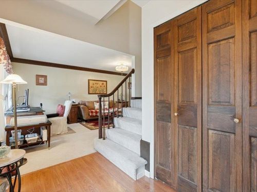 1539 Kings Carriage Rd, Grand Blanc, MI, 48439-8716 | Card Image