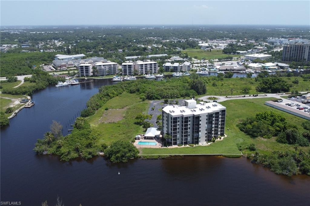 Residential in NORTH FORT MYERS 5