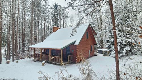 7-101 Pines Dr, Davis, WV, 26260-8102 | Card Image