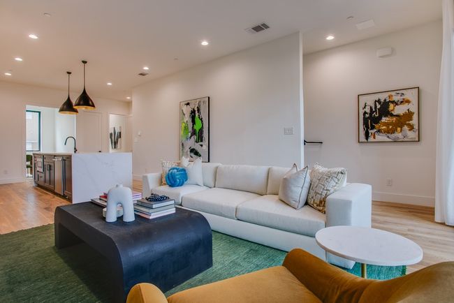 UNIT-108 - 805 Pavillion St, Condo with 3 bedrooms, 4 bathrooms and null parking in Dallas TX | Image 23