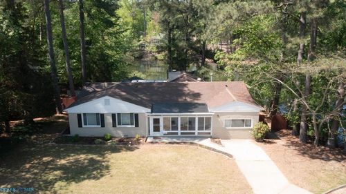 915 Catalina Dr, Newport News, VA, 23608-2505 | Card Image