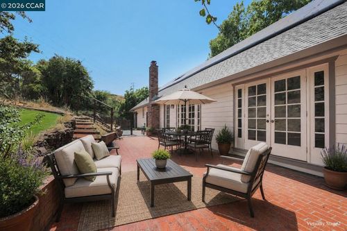 370 Castello Rd, Lafayette, CA, 94549-5607 | Card Image