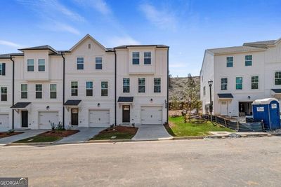 3215 Bateman Drive Se, Townhouse with 3 bedrooms, 2 bathrooms and 2 parking in Atlanta GA | Image 2