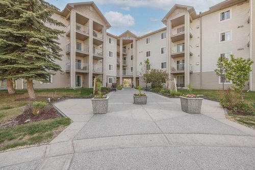 113-1717 60 Street Se, Calgary, AB, T2A7Y7 | Card Image