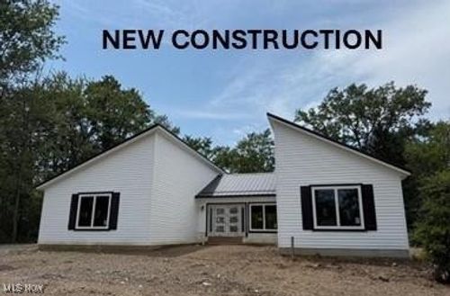 3940 Ellendale Rd, Chagrin Falls, OH, 44022-1126 | Card Image