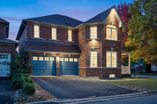30 Pinecrest St, Markham, ON, L6E1C5 | Card Image