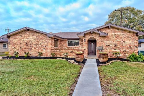 3112 Nashville Avenue, Nederland, TX, 77627 | Card Image