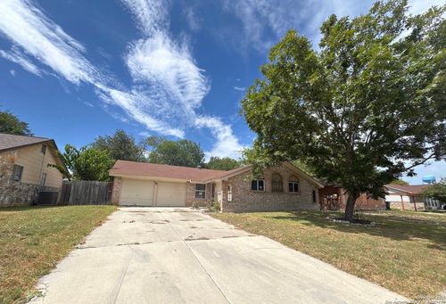 7501 Leafy Hollow Ct, Live Oak, TX, 78233-3108 | Card Image