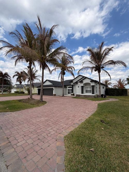 2809 Serenity Cir S, Fort Pierce, FL, 34981-5054 | Card Image