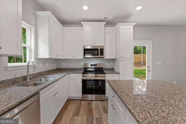 65 Patterson Dr, House other with 4 bedrooms, 3 bathrooms and 2 parking in Franklin GA | Image 15