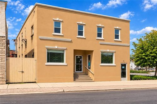 828 3rd Ave E, Owen Sound, ON, N4K2K5 | Card Image