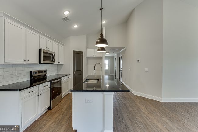 B16 - 258 Franklin Hills Dr, House other with 3 bedrooms, 2 bathrooms and 4 parking in Carnesville GA | Image 14