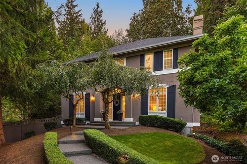 4963 162nd Pl Se, Bellevue, WA, 98006-4728 | Card Image
