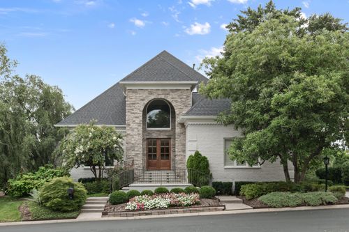 1 Warwick Ln, Nashville, TN, 37205-5012 | Card Image