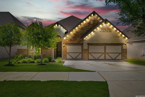 122 Huntwick Dr, Boerne, TX, 78006-2696 | Card Image