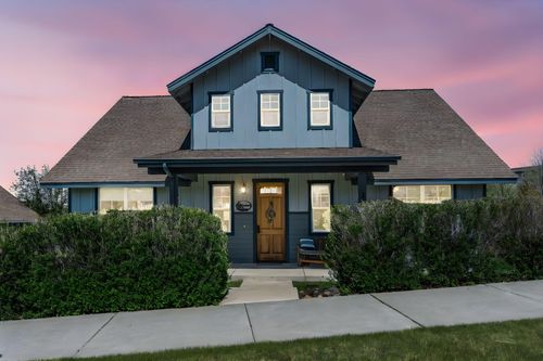 1082 Se Yarrow Ave, Madras, OR, 97741-1016 | Card Image