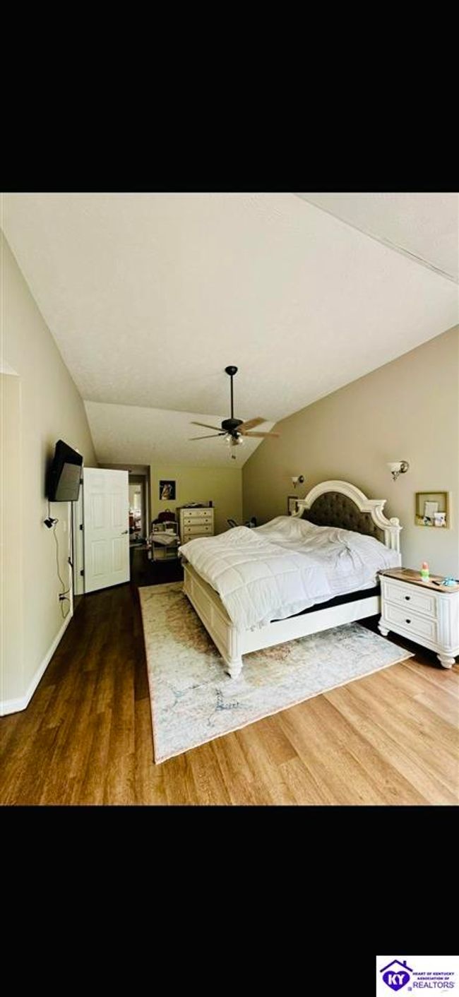 5906 Hudgins Hwy, House other with 6 bedrooms, 2 bathrooms and null parking in Summersville KY | Image 15