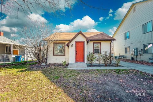 608 S Fern St, Nampa, ID, 83686-5229 | Card Image