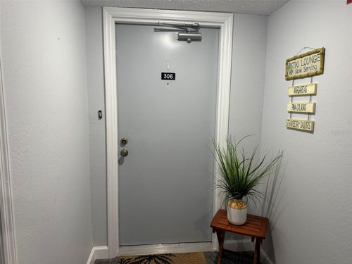 apt-d306-25188 Marion Ave, PUNTA GORDA, FL, 33950-4166 | Card Image