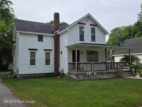 218 Lincoln St, Chesaning, MI, 48616-1236 | Card Image