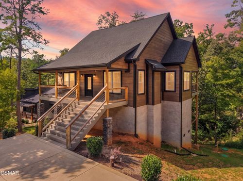 3012 Cloudburst Dr, Sevierville, TN, 37862 | Card Image