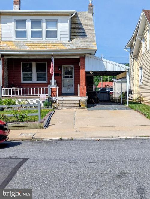 418 Fairview St, READING, PA, 19605-3132 | Card Image
