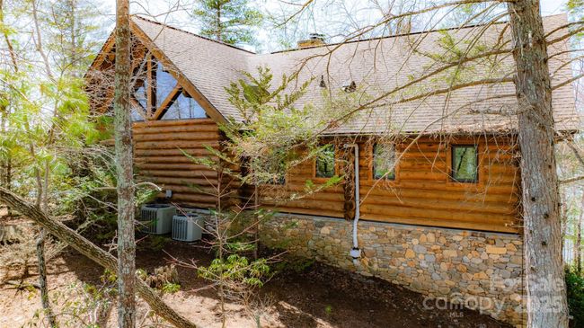 Side view of home. | Image 42