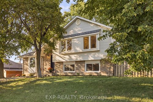 178 Laurentian Dr, Kitchener, ON, N2E1Y3 | Card Image