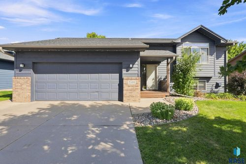 7108 W 53rd St Street, Sioux Falls, SD, 57106 | Card Image