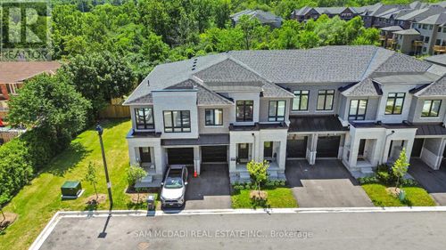 2076 Coppenwood Common, Burlington, ON, L7P0V8 | Card Image