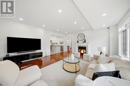 354 Hobbs Cres, Milton, ON, L9T0J3 | Card Image