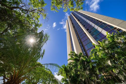 apt-3405-930 Kaheka St, Honolulu, HI, 96814-2460 | Card Image