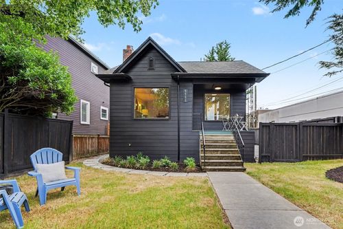1-1111 N 76th St, Seattle, WA, 98103-4803 | Card Image
