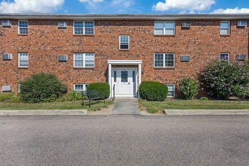 c11-91 Pleasant St, Medfield, MA, 02052-2650 | Card Image