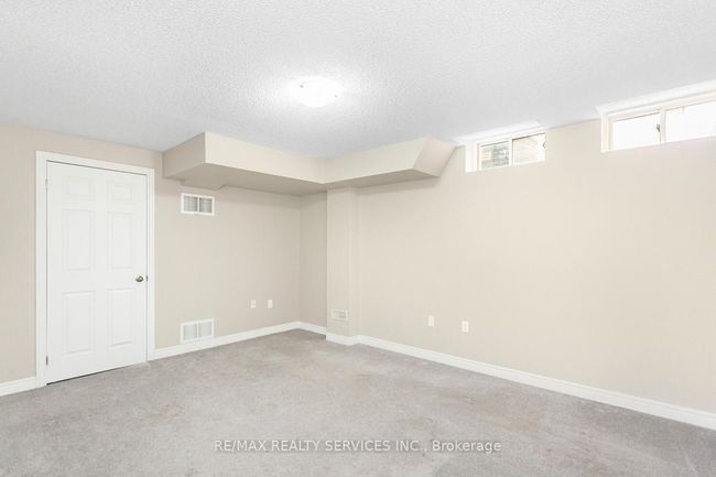7 Mclaughlin Ave, House attached with 3 bedrooms, 3 bathrooms and 2 parking in Milton ON | Image 37