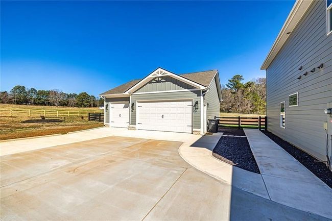 117 Lake Point Dr, House other with 4 bedrooms, 4 bathrooms and 5 parking in Williamson GA | Image 48