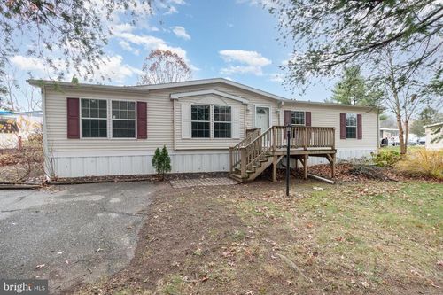 810 Swan Dr, MECHANICSBURG, PA, 17050-2010 | Card Image