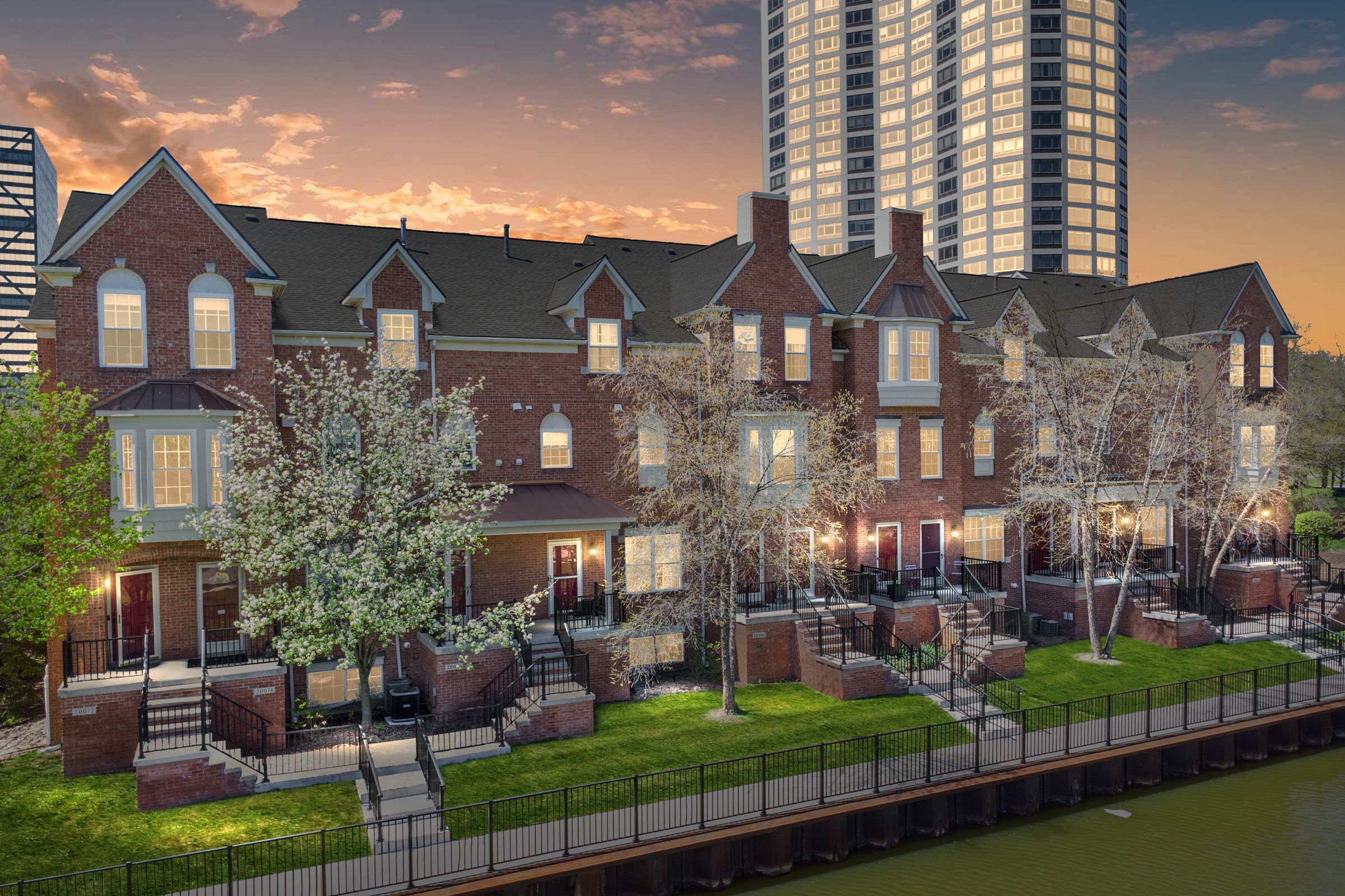 Rodeo Ct, Southfield, MI 48075