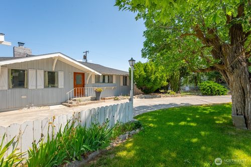 118 Hemlock St N, Soap Lake, WA, 98851-9120 | Card Image