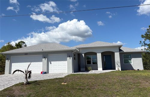 7194 Pinedale Dr, PORT CHARLOTTE, FL, 33981-6452 | Card Image